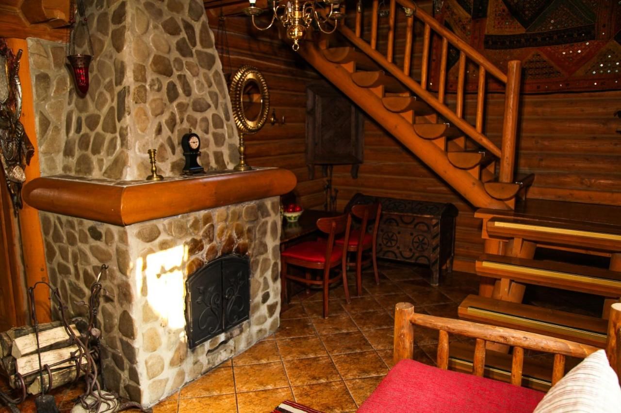 Отель Hotel Khatky Ruslany Ворохта