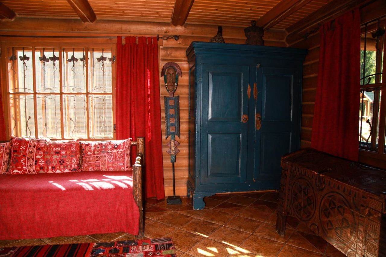 Отель Hotel Khatky Ruslany Ворохта
