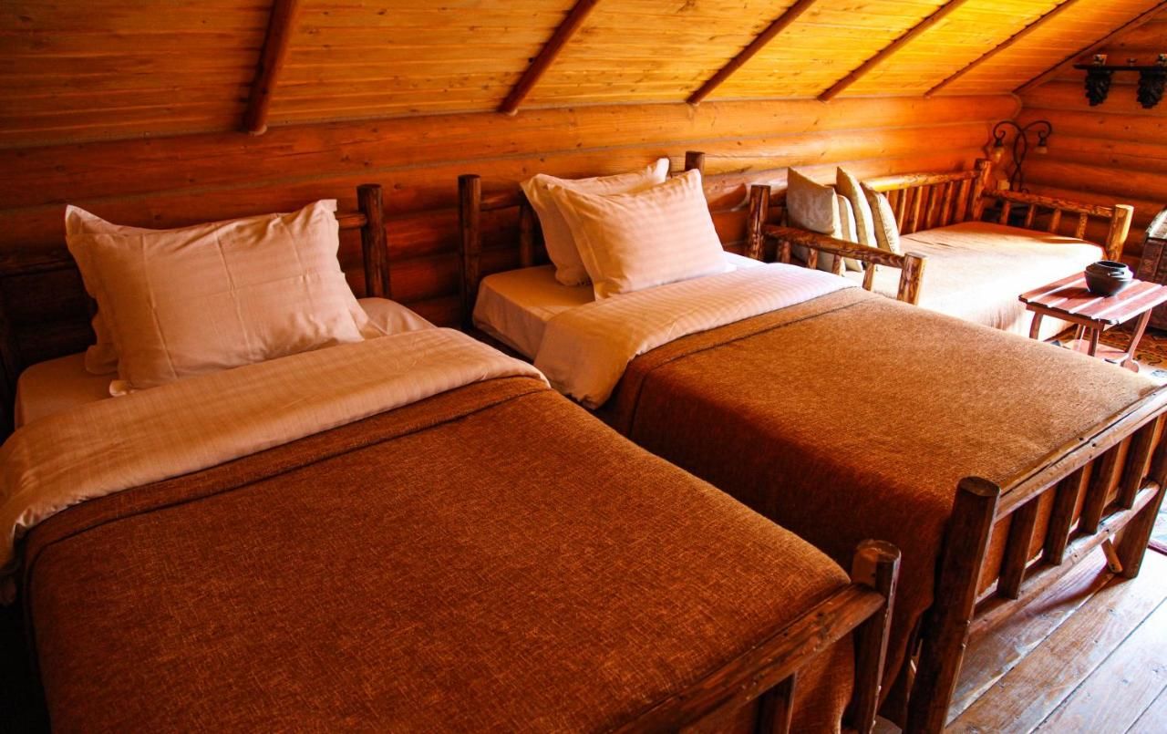 Отель Hotel Khatky Ruslany Ворохта